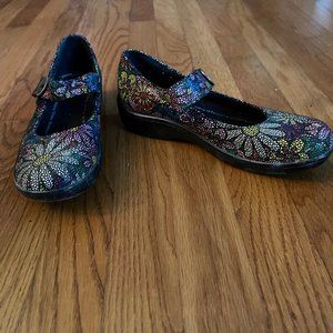 Sparkly Flower Mary Janes